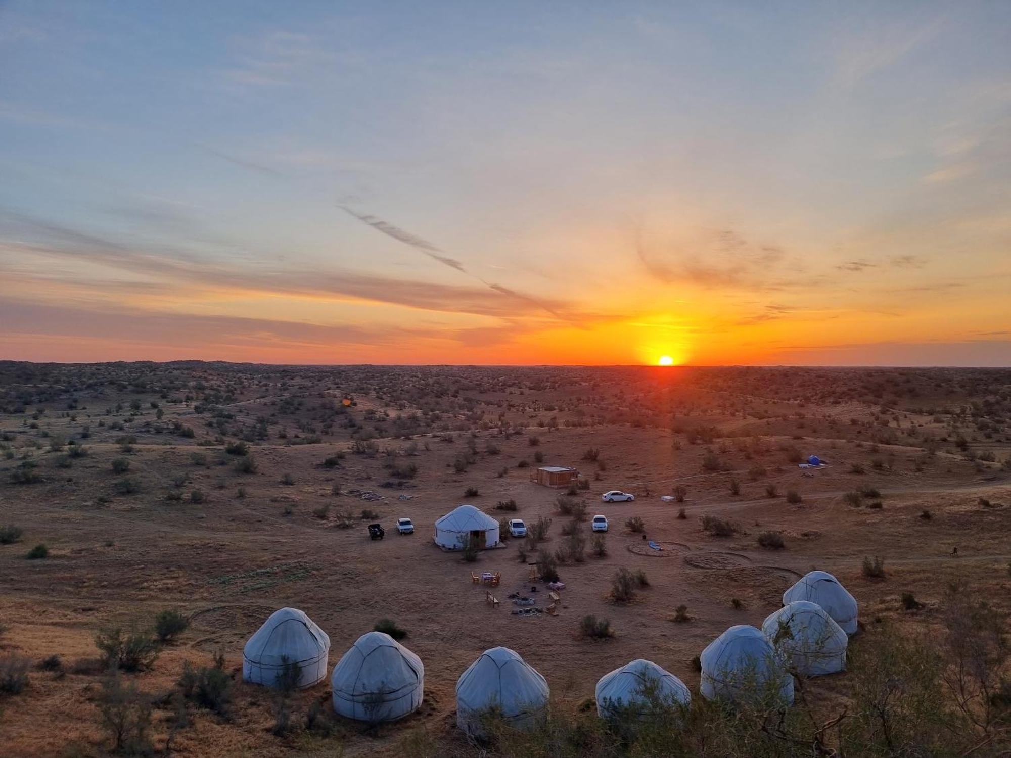Authentic Uzbek Yurt Camp Eco-Friendly Hotel Nurota Exterior photo